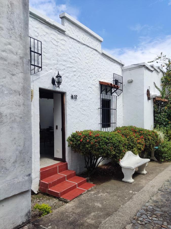 Cabana 52 En La Aldea Doradal Santorini Colombiano Kültér fotó